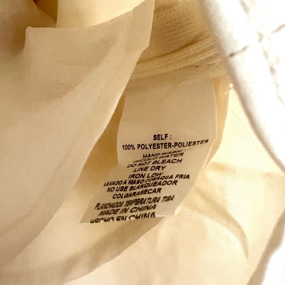 🌟SIX / FIFTY Ruched Blouse - Picture 7 of 8